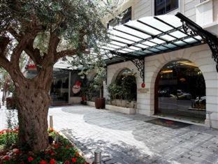 Lancaster Raouche Hotel 4*