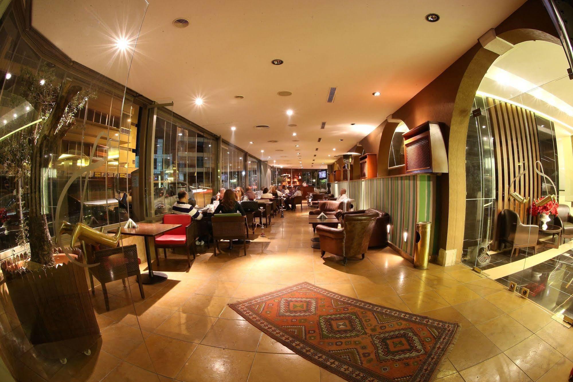 Hotel Lancaster Raouche 4*