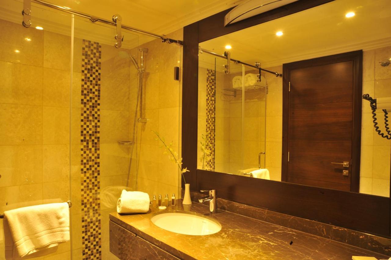 Lancaster Raouche Beirut